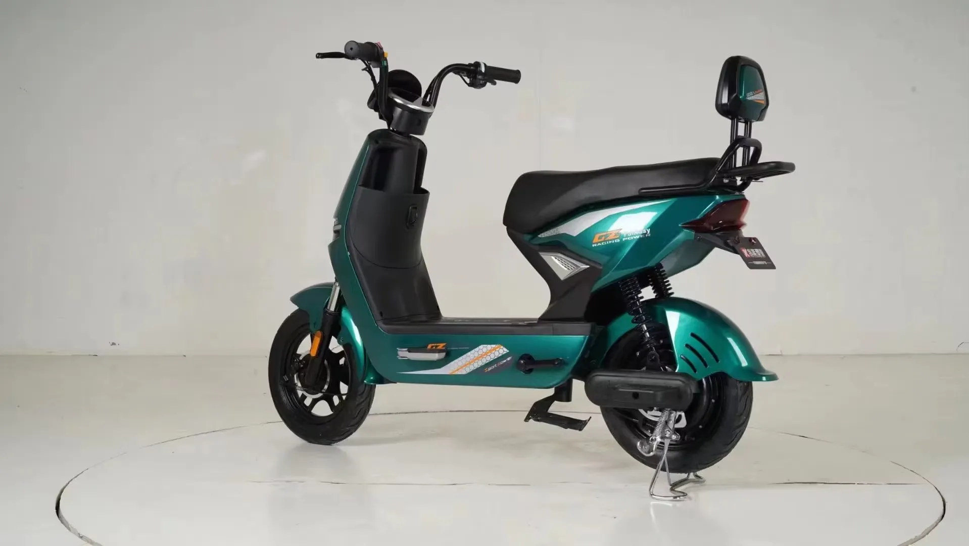 Factory Directly Sale Electric Ckd Electric Scooter 2 Wheel Kick Motorcycle - Image 4