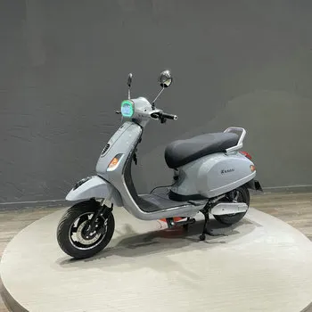 Factory Directly Sale Electric Moped 2000w Scooty Ev Scooter - Image 4