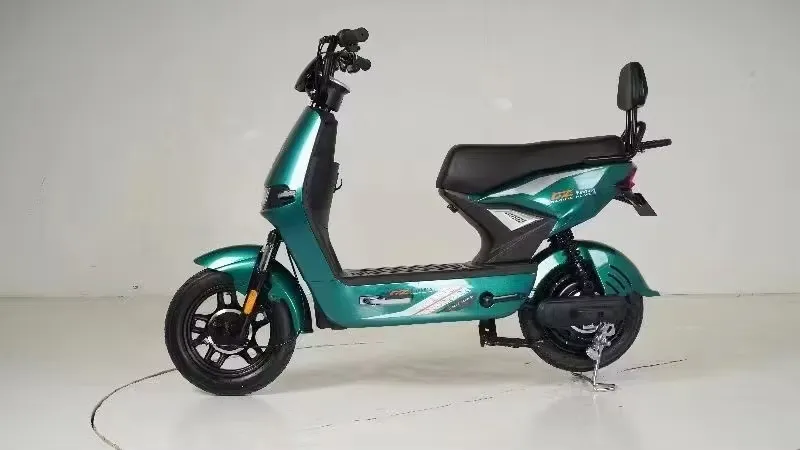 Factory Directly Sale Electric Ckd Electric Scooter 2 Wheel Kick Motorcycle - Image 3